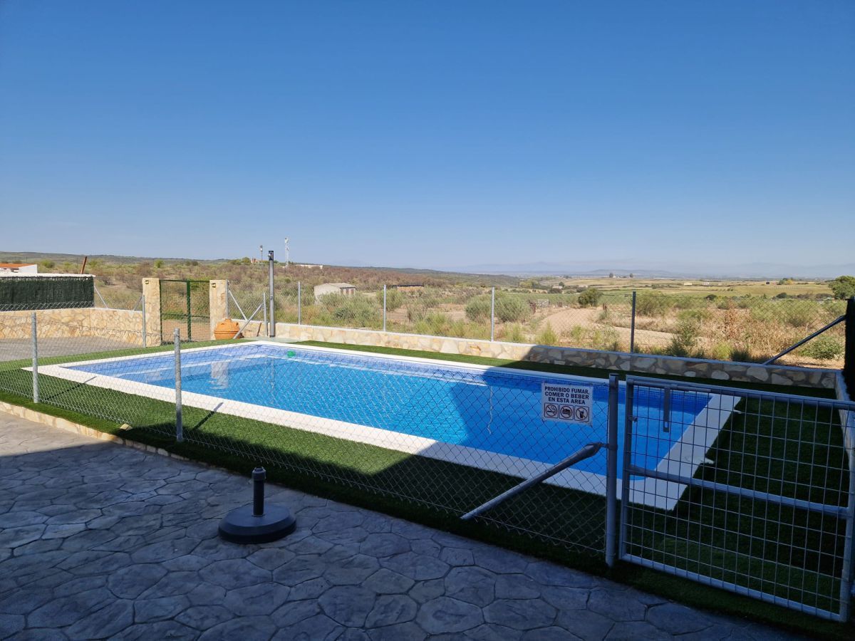 Swimming pool of House or chalet for sale in Torrejoncillo  with Terrace