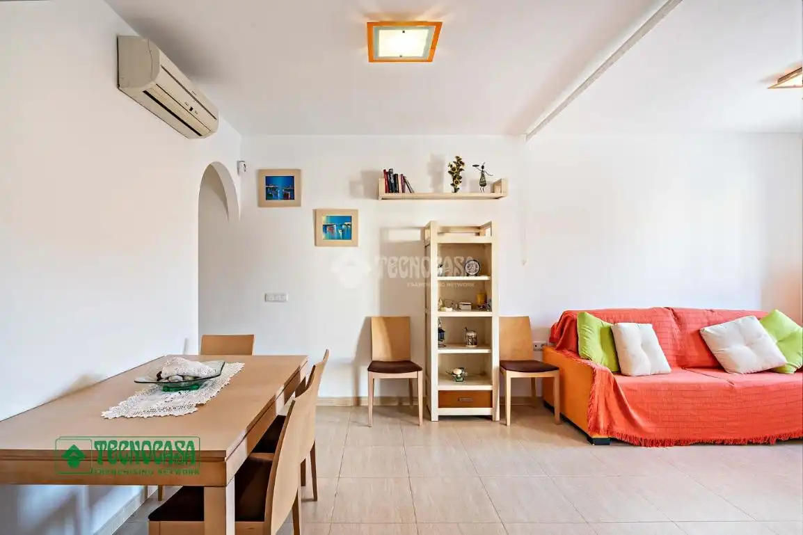 Living room of Flat for sale in Cuevas del Almanzora  with Air Conditioner, Terrace and Balcony