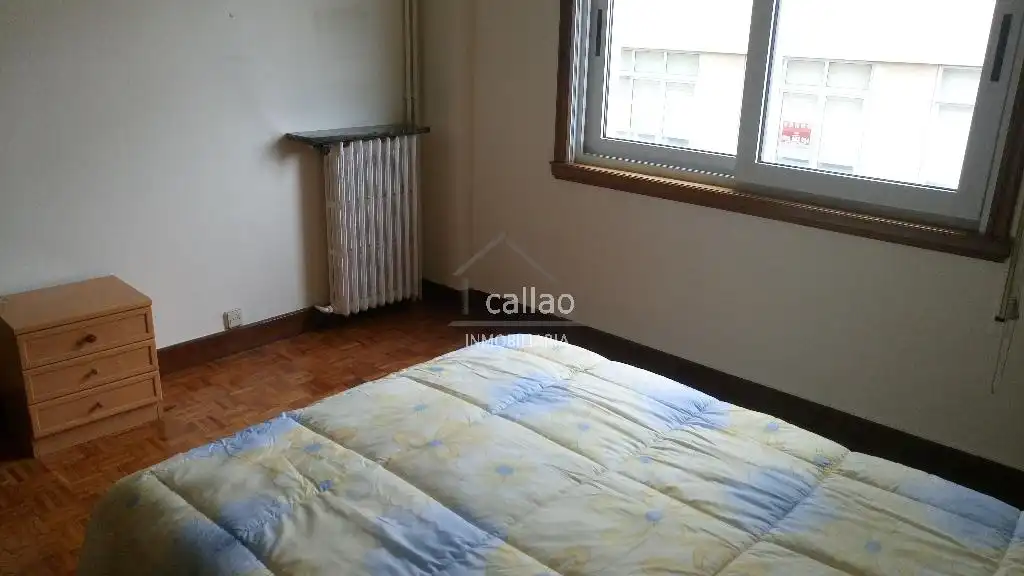 Bedroom of Flat for rent in Ferrol  with Heating, Furnished and Balcony
