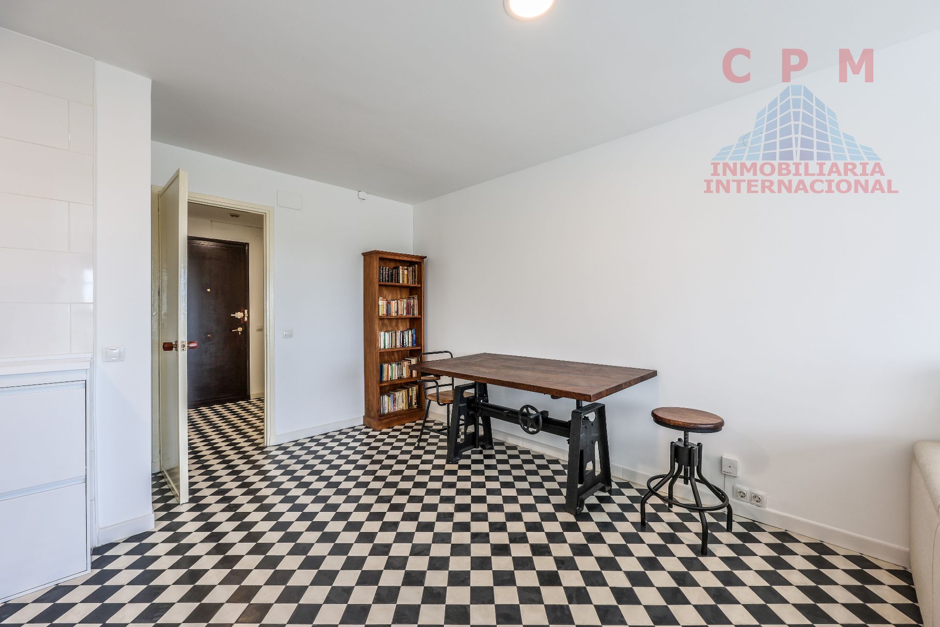 Dining room of Flat to rent in  Madrid Capital  with Air Conditioner, Heating and Parquet flooring