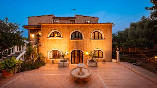 Casa adosada en Venta en Génova