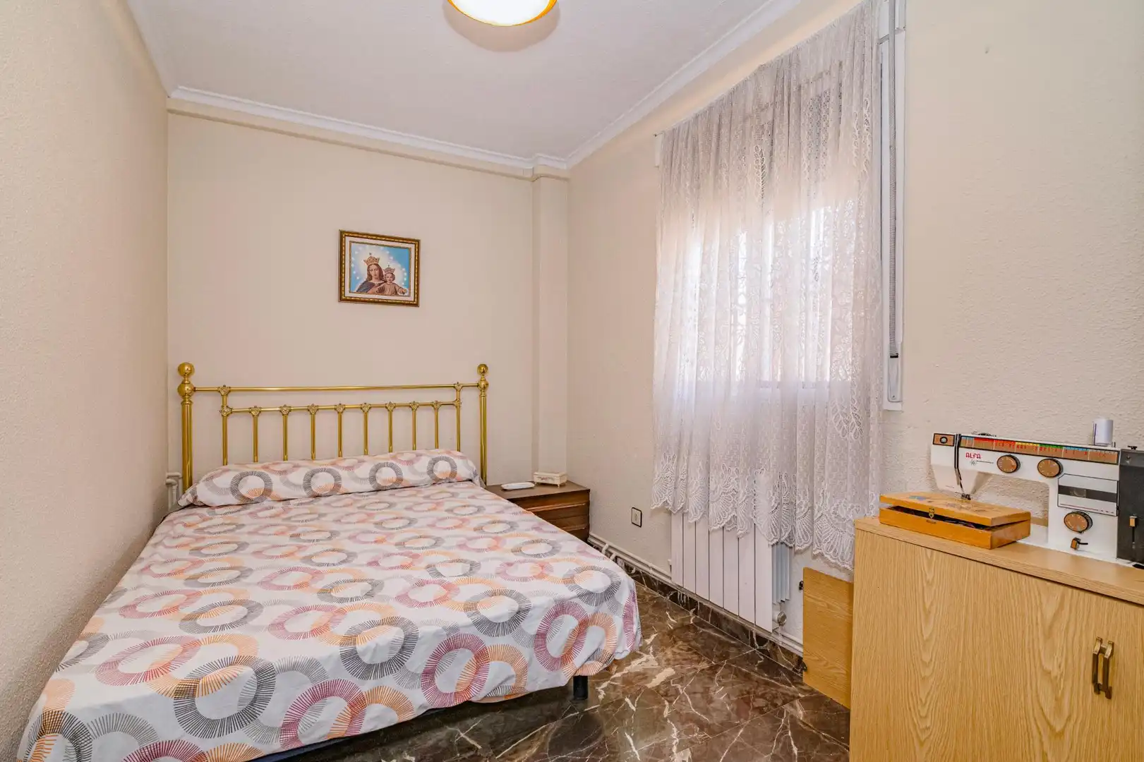 Habitación de Casa adosada en venta en Granada con Aire acondicionado y Calefacción