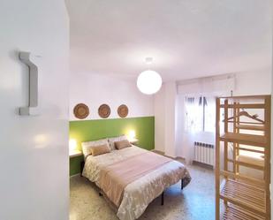 Bedroom of Planta baja to share in  Granada Capital  with Air Conditioner and Furnished