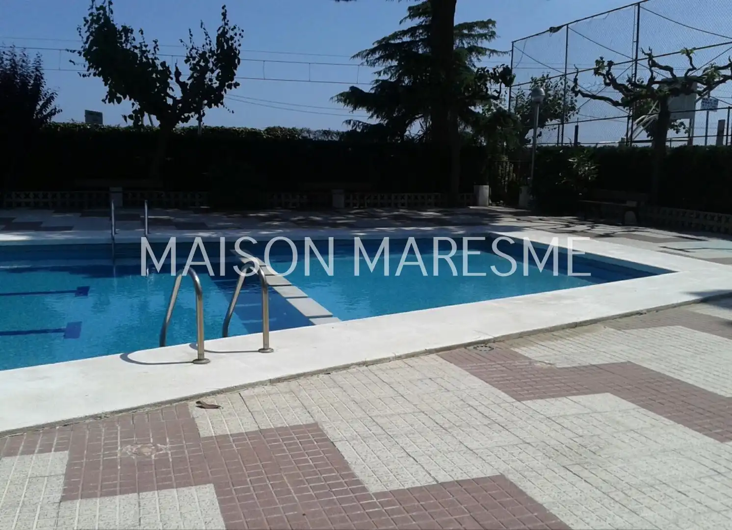Piscina de Pis en venda en Canet de Mar, Barcelona