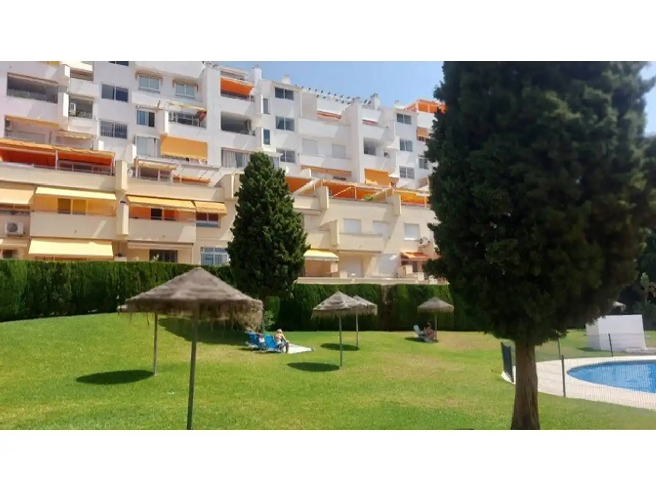 Vista exterior de Piso en venta en Benalmádena con Aire acondicionado, Terraza y Trastero