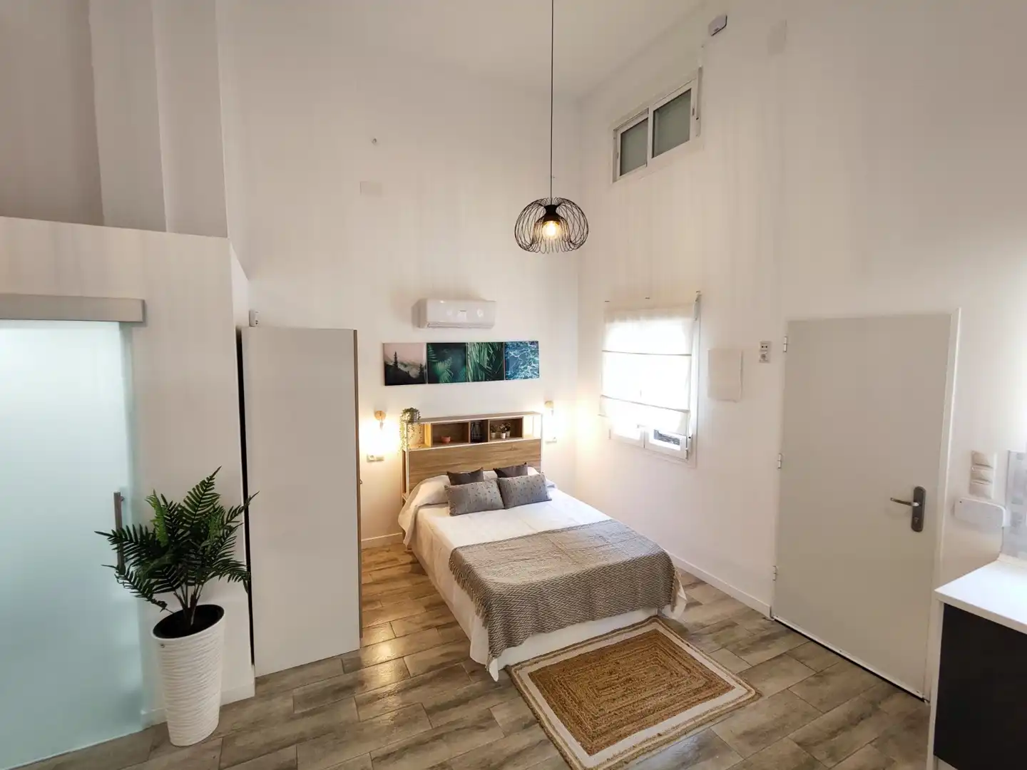 Schlafzimmer von Geschaftsraum zum Verkauf in Málaga mit Klimaanlage, Heizung und Möbliert