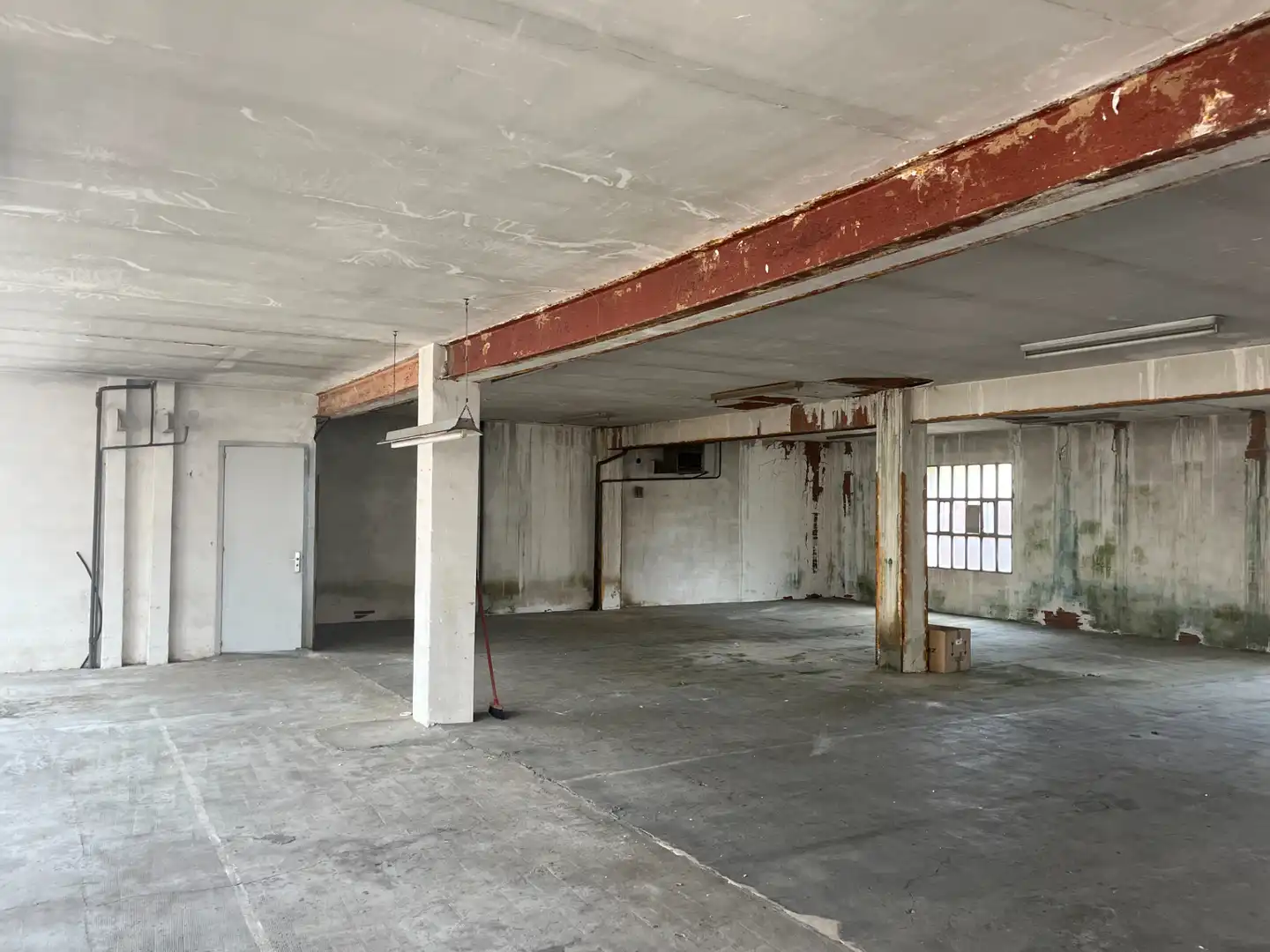 Industrial building with lift for sale in Carrer Joan Serras, imagen 16