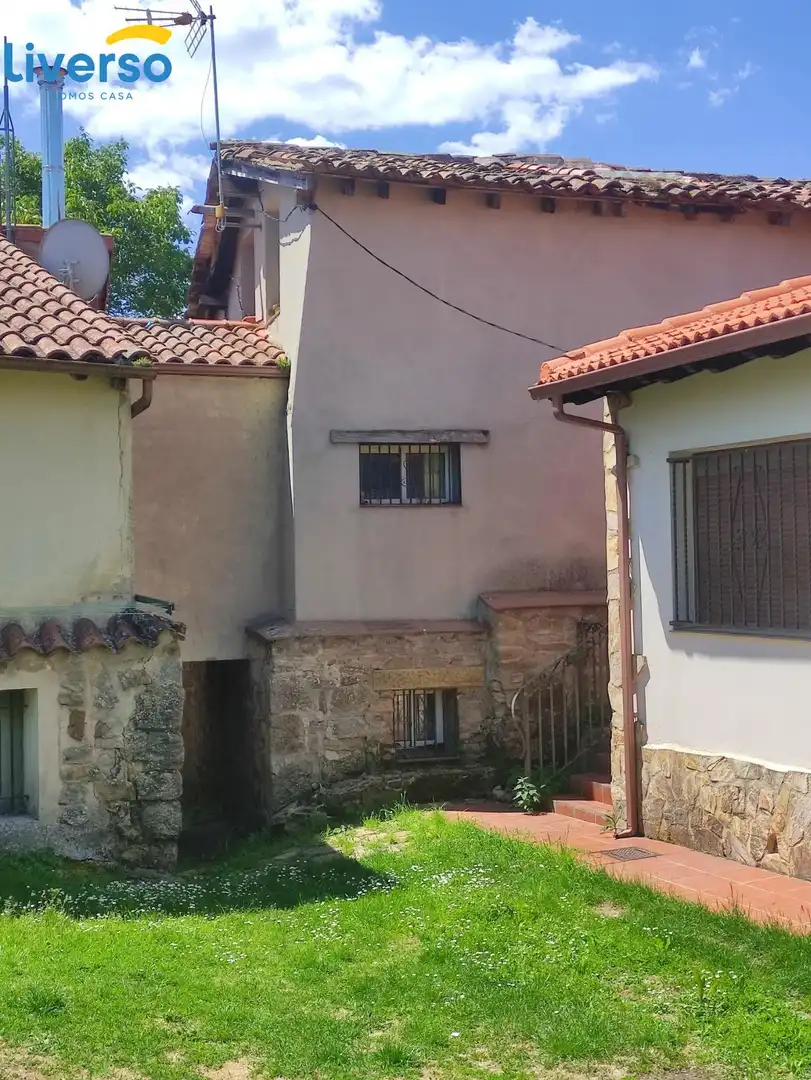 Vista exterior de Casa o chalet en venta en Arlanzón con Trastero y Amueblado