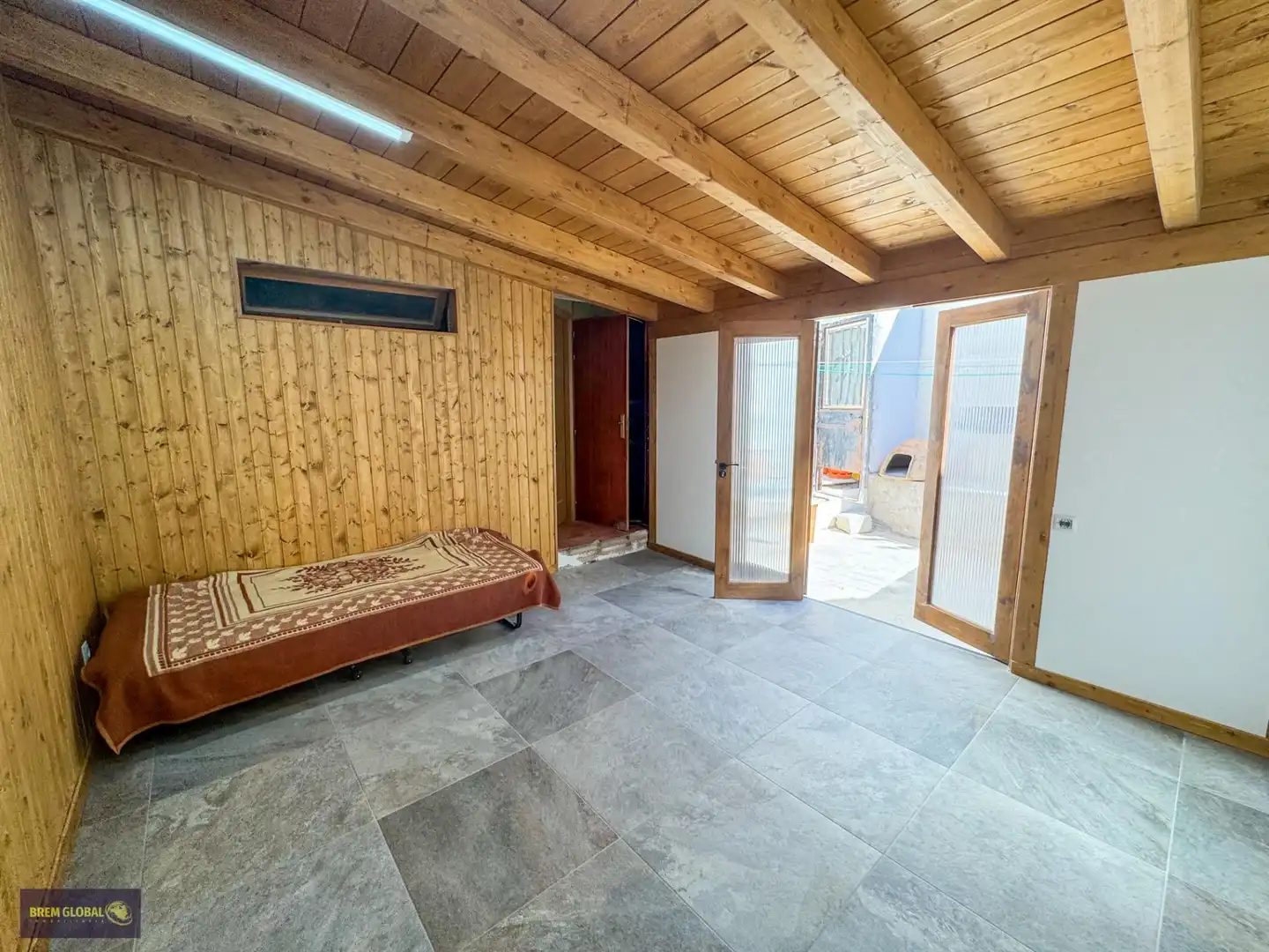 Casa o xalet en venda en La Cabrera amb Terrassa, Traster i Moblat