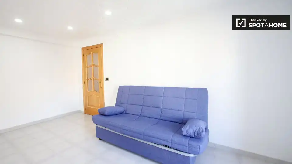 Room in Albors