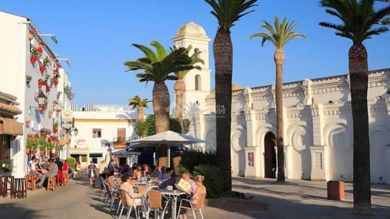 Garage for sale in Conil de la Frontera
