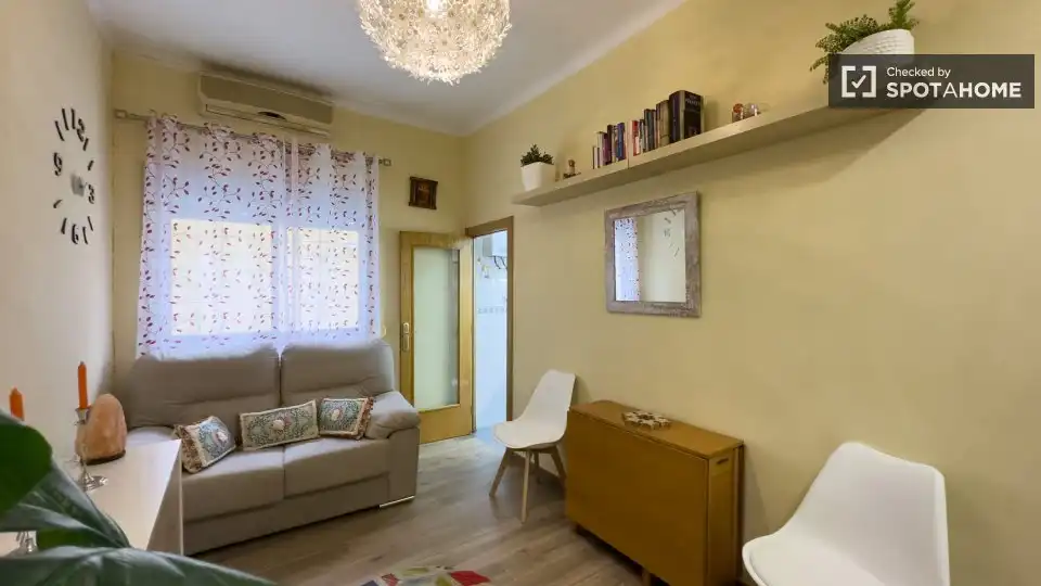 Habitació a La Verneda i la Pau