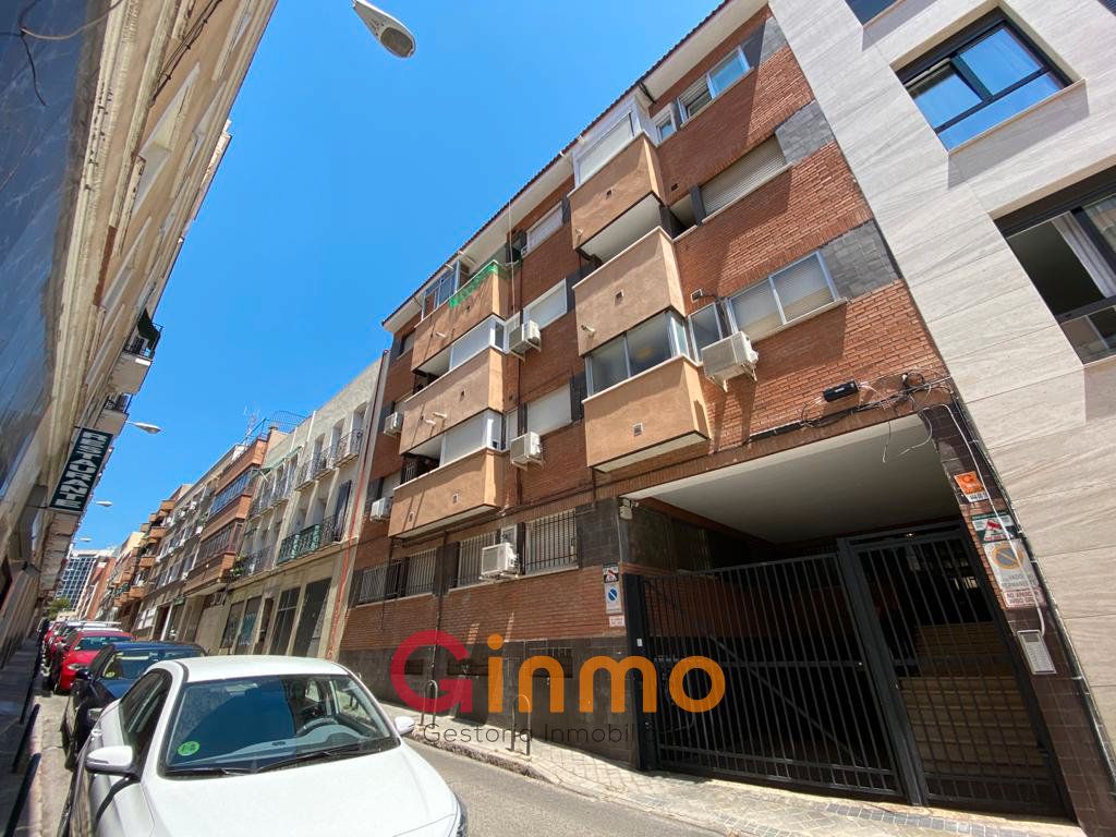 Vista exterior de Pis de lloguer en  Madrid Capital amb Aire condicionat, Calefacció i Parquet