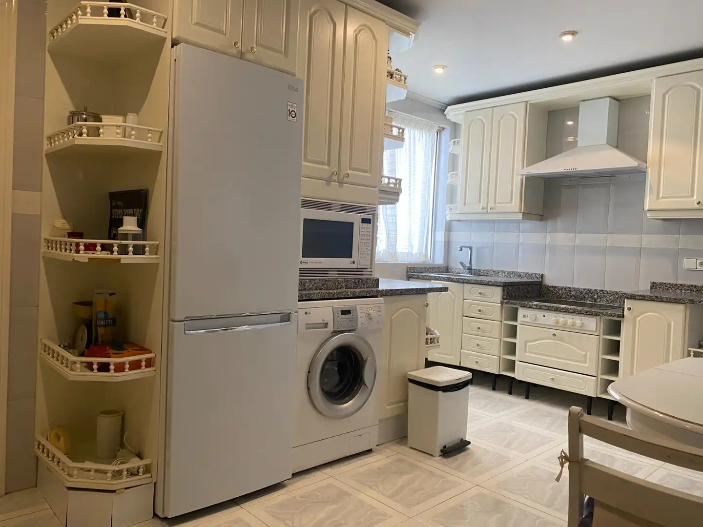 Küche von Wohnung zum Verkauf in Santander mit Heizung, Terrasse und Möbliert