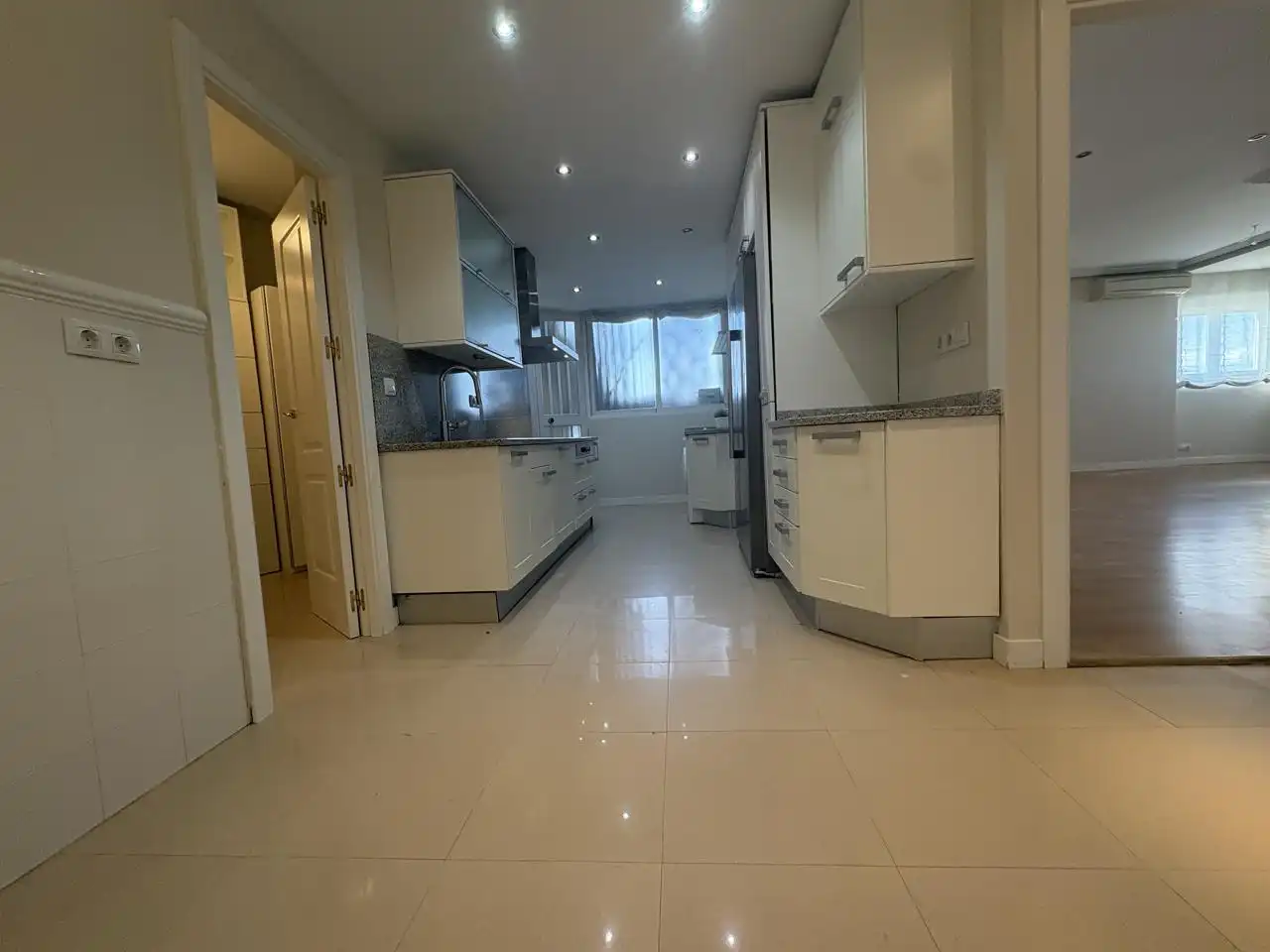 Cocina de Piso de alquiler en Madrid con Aire acondicionado, Calefacción y Terraza