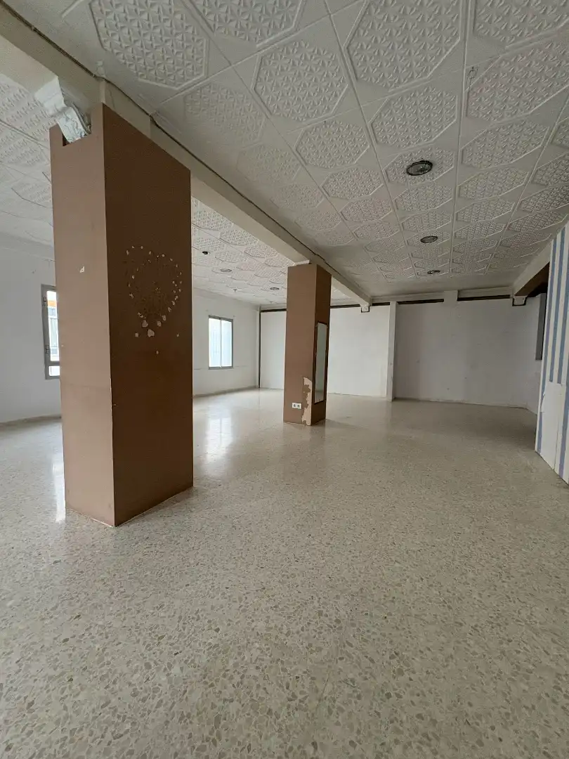 Local en venta en Carmona con Aire acondicionado