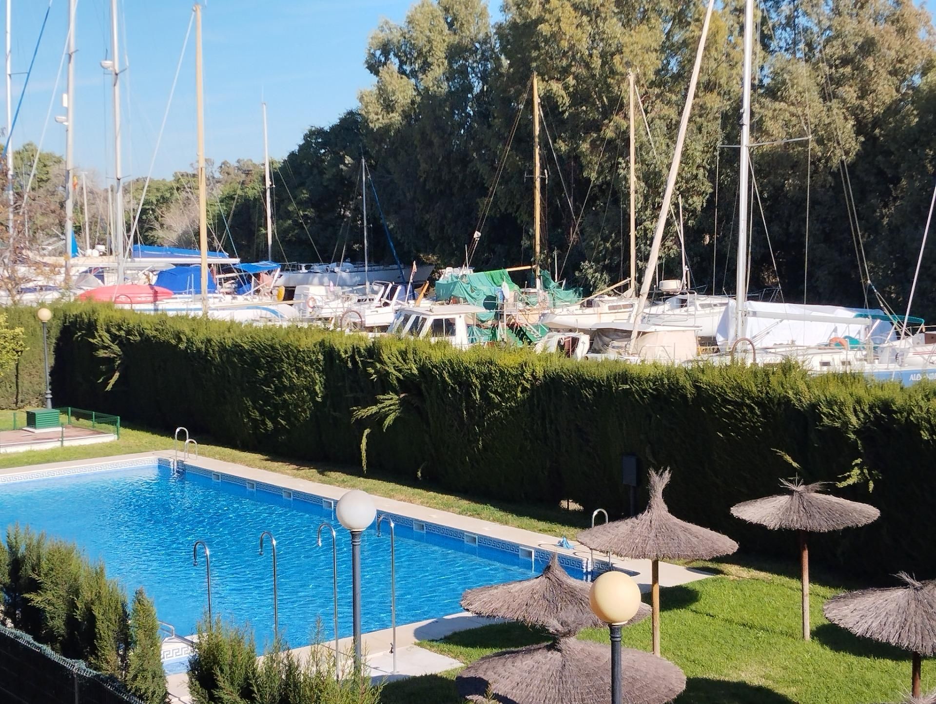 Swimming pool of Flat for sale in Gelves  with Air Conditioner, Heating and Terrace