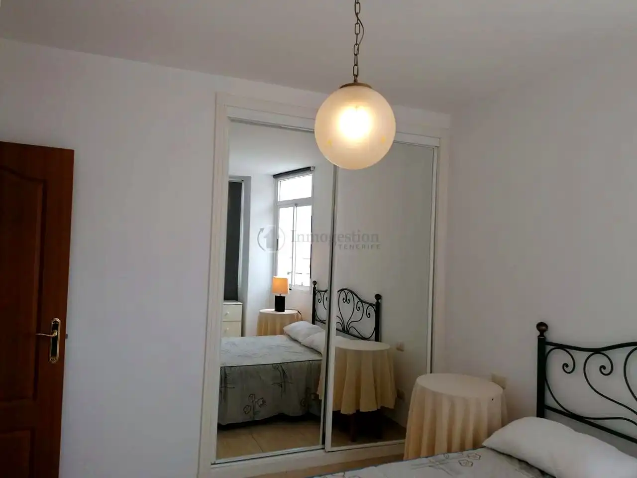 Dormitori de Apartament en venda en Adeje amb Balcó i Piscina comunitària