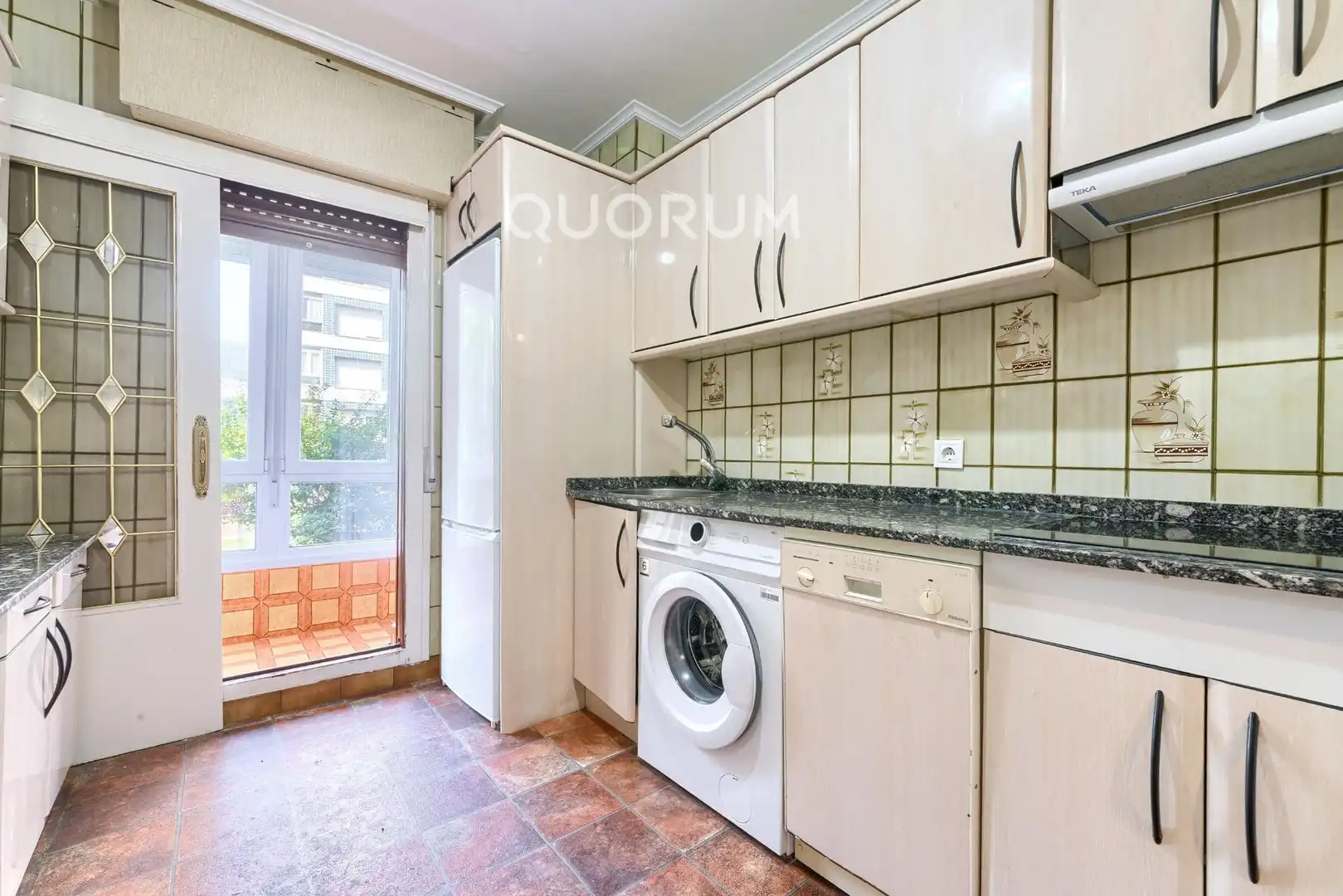 Cocina de Piso en venta en Barakaldo  con Calefacción, Terraza y Balcón