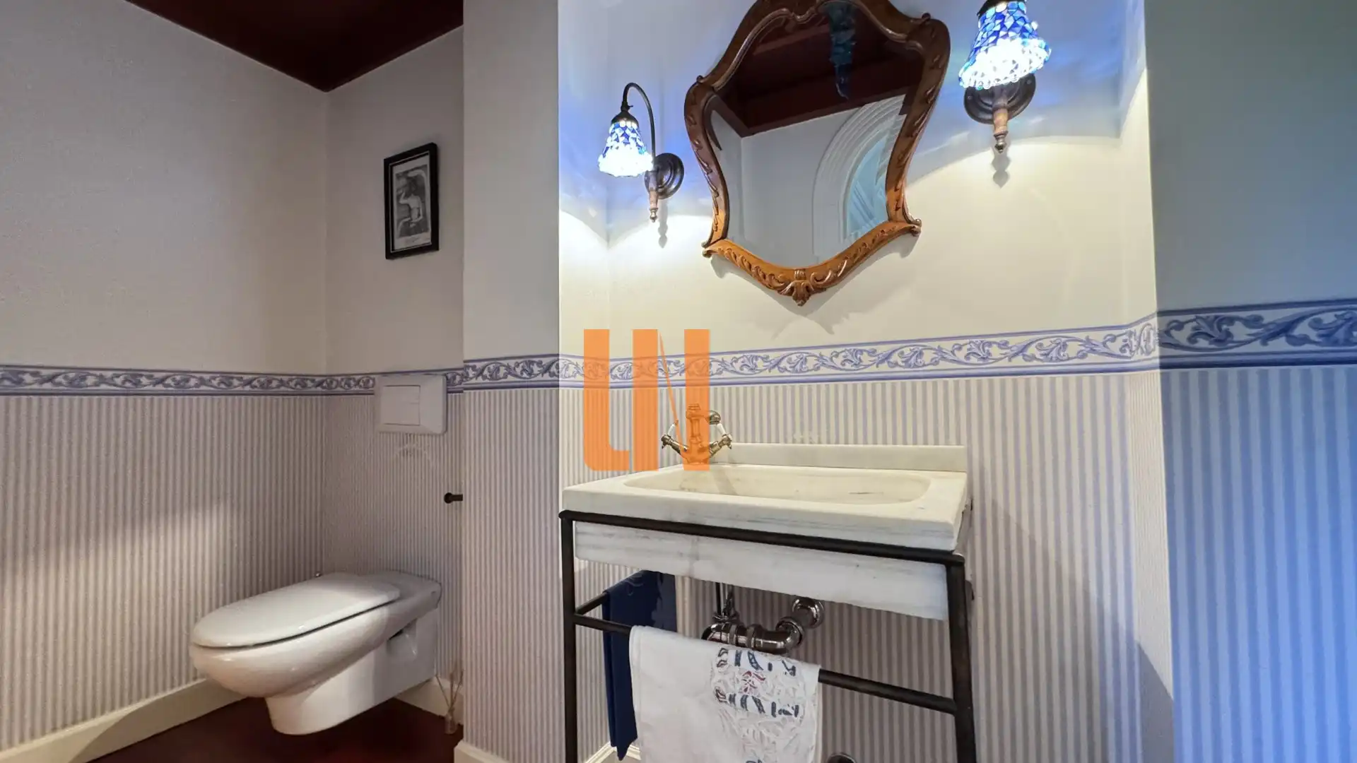 Baño de Casa o chalet en venta en Culleredo con Calefacción, Jardín privado y Parquet