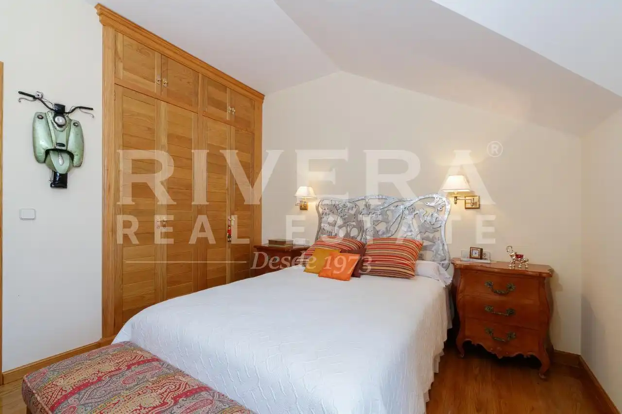 Habitación de Casa o chalet en venta en Cangas  con Calefacción, Jardín privado y Amueblado