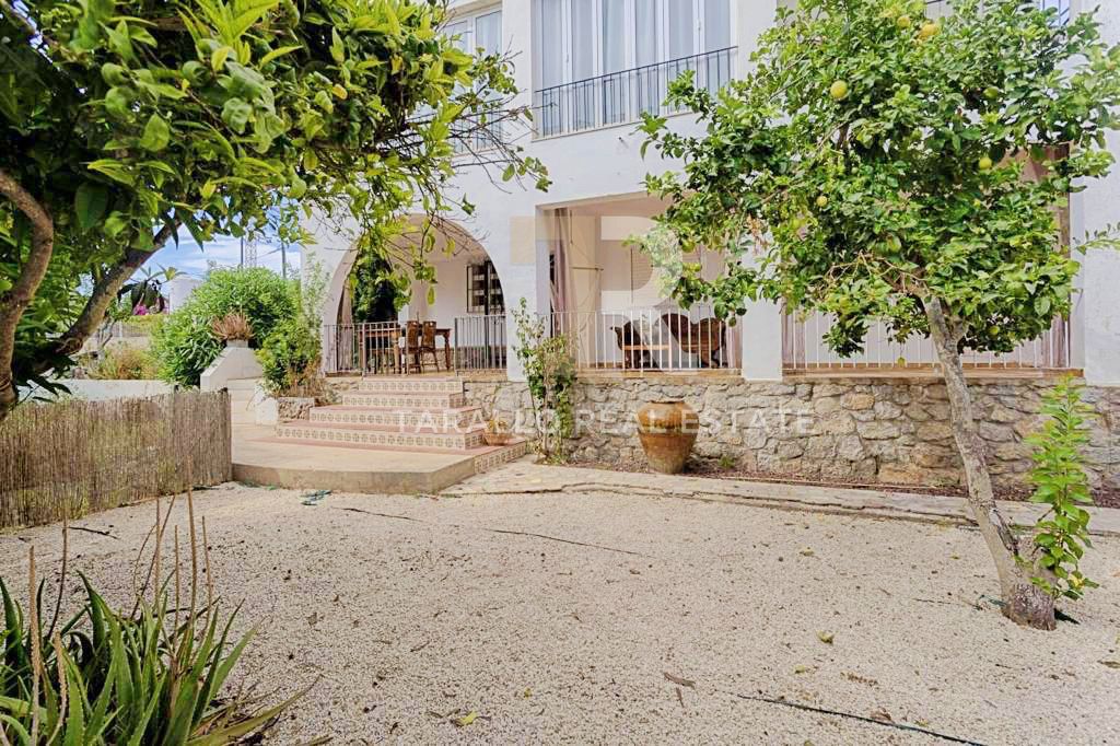 Garden of Planta baja to rent in Eivissa  with Air Conditioner, Heating and Private garden