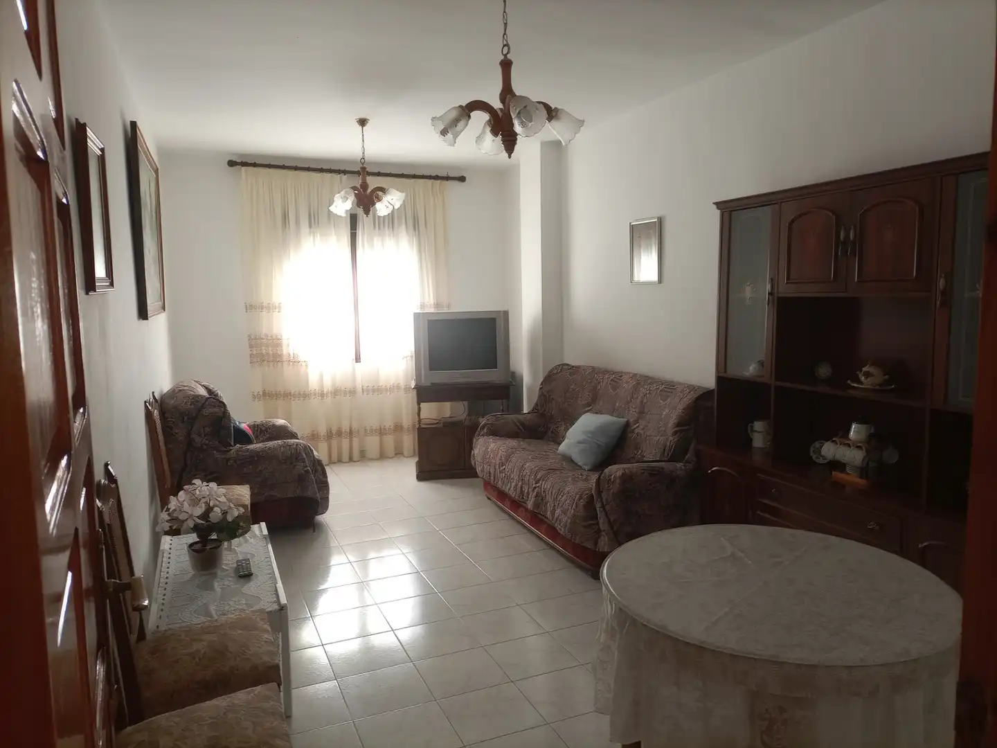 Sala d'estar de Casa o xalet en venda en Alpujarra de la Sierra amb Aire condicionat, Calefacció i Jardí privat