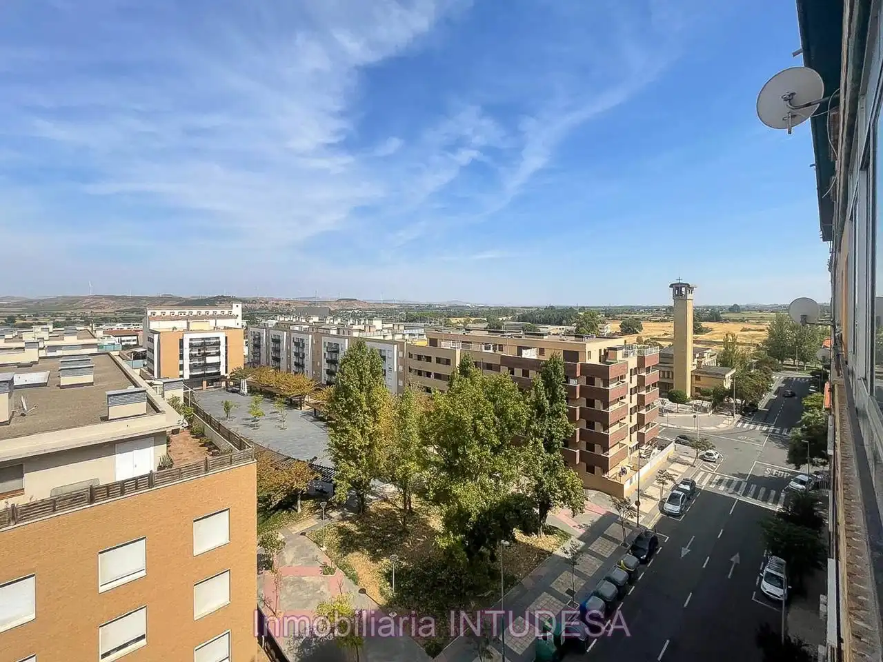 Vista exterior de Piso en venta en Tudela con Calefacción y Balcón