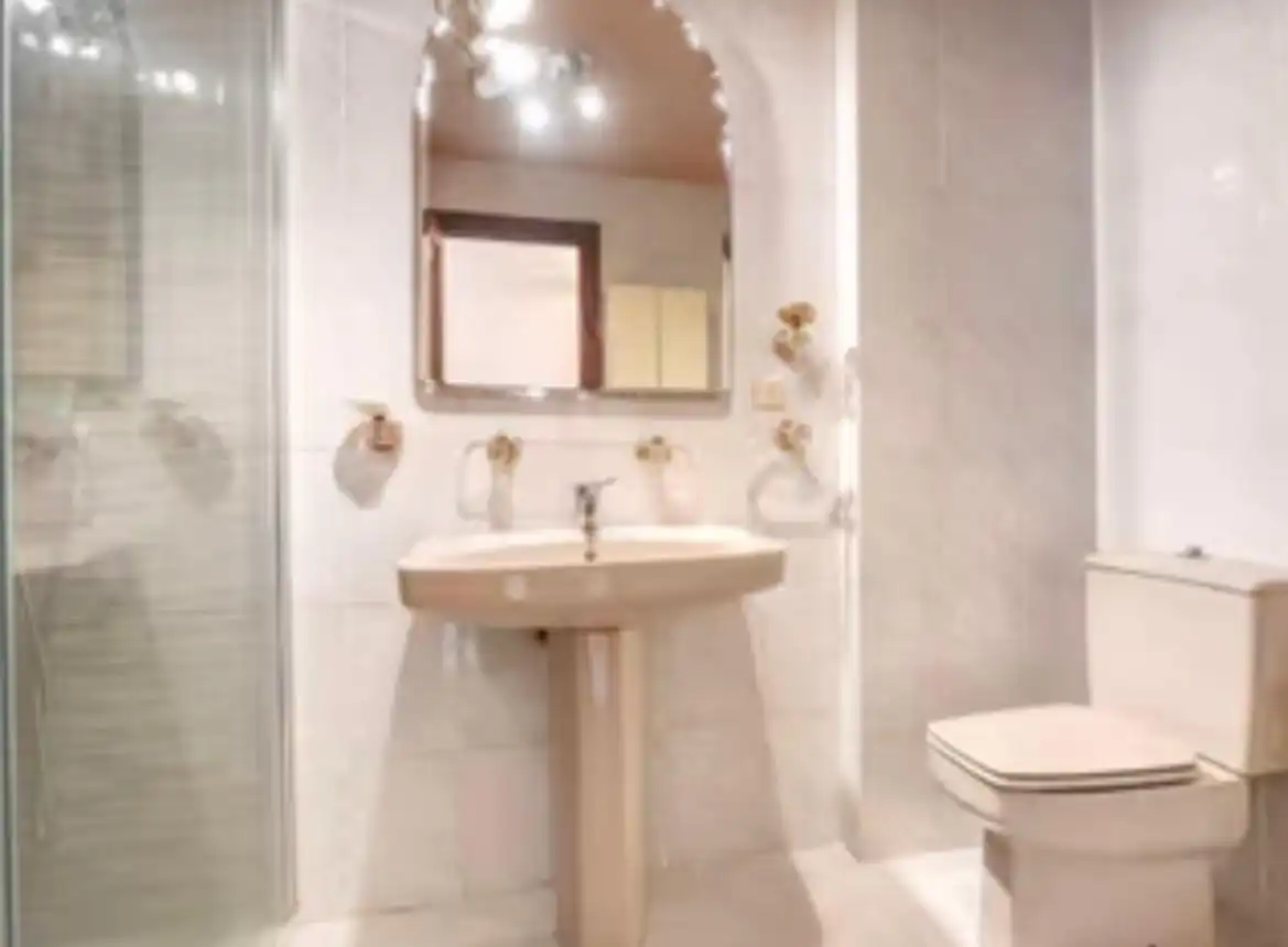 Bathroom of Flat for sale in Málaga  with Furnished