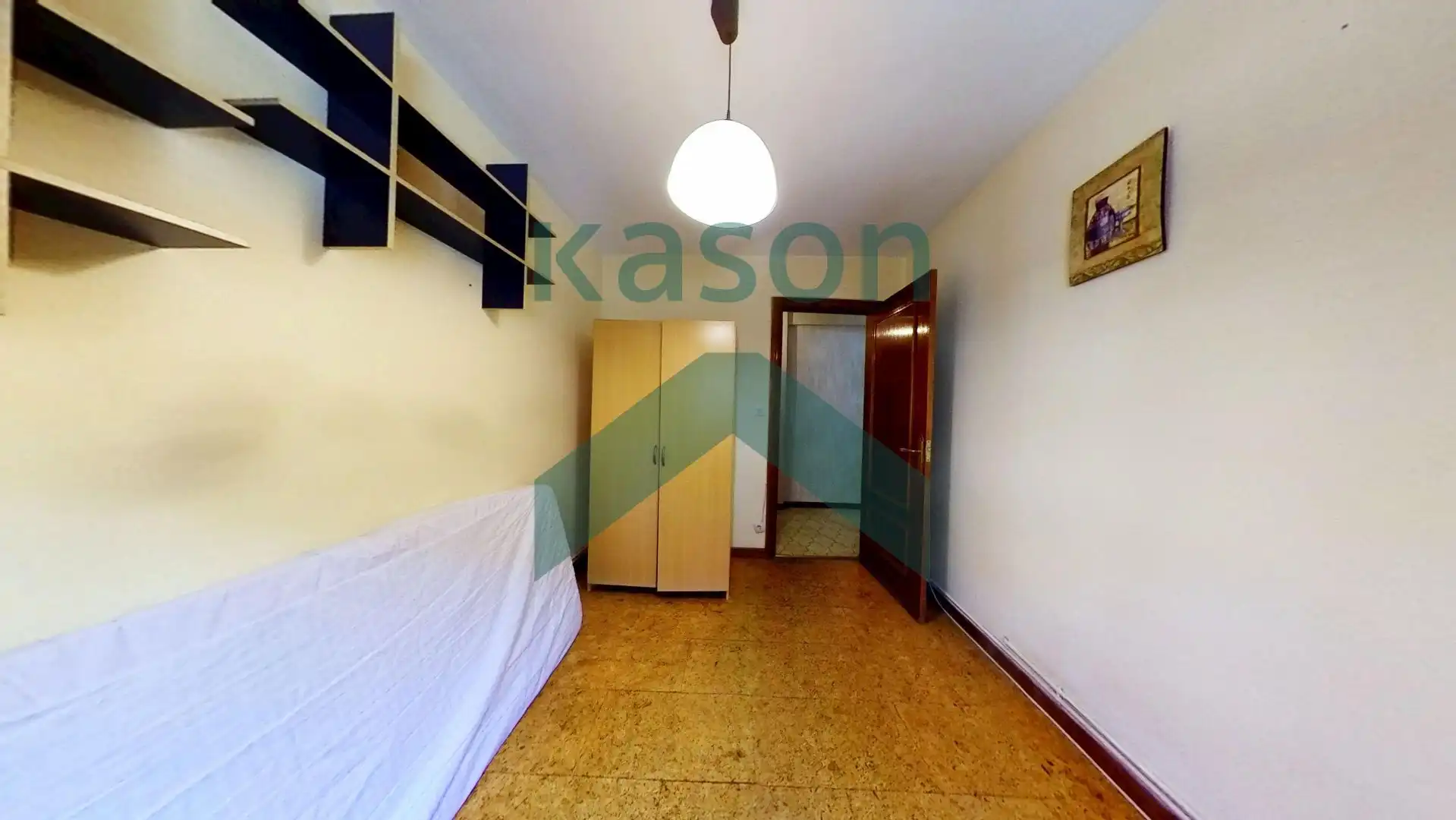 Habitación de Piso en venta en Madrid con Calefacción, Terraza y Trastero