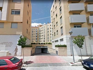 Aparcamiento en venta en De Los Lirios