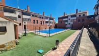 Swimming pool of Flat for sale in Las Ventas de Retamosa  with Balcony