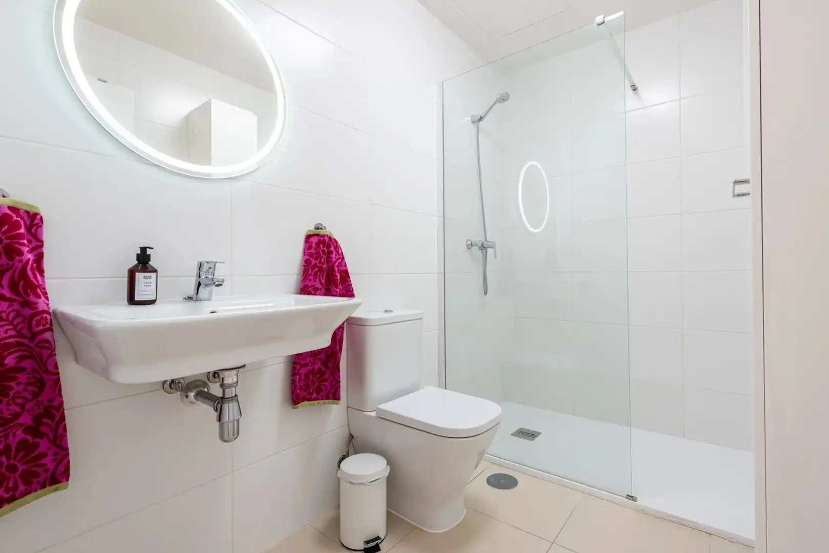 Baño de Ático en venta en Marbella con Aire acondicionado, Terraza y Trastero