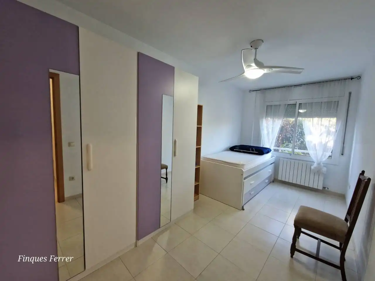 Habitación de Piso de alquiler en Cubelles con Aire acondicionado, Calefacción y Jardín privado