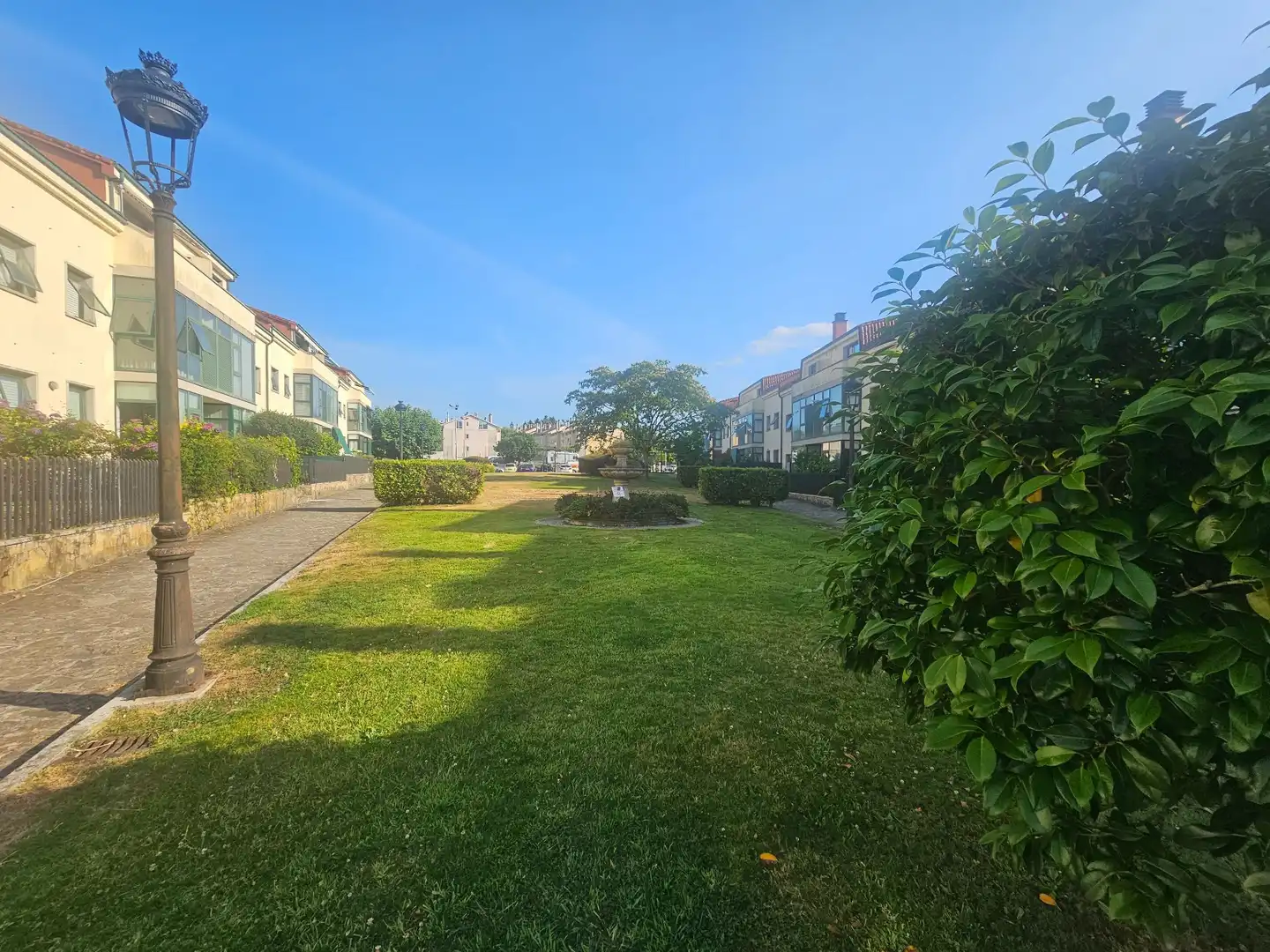 Vista exterior de Piso en venta en Brión con Calefacción y Trastero