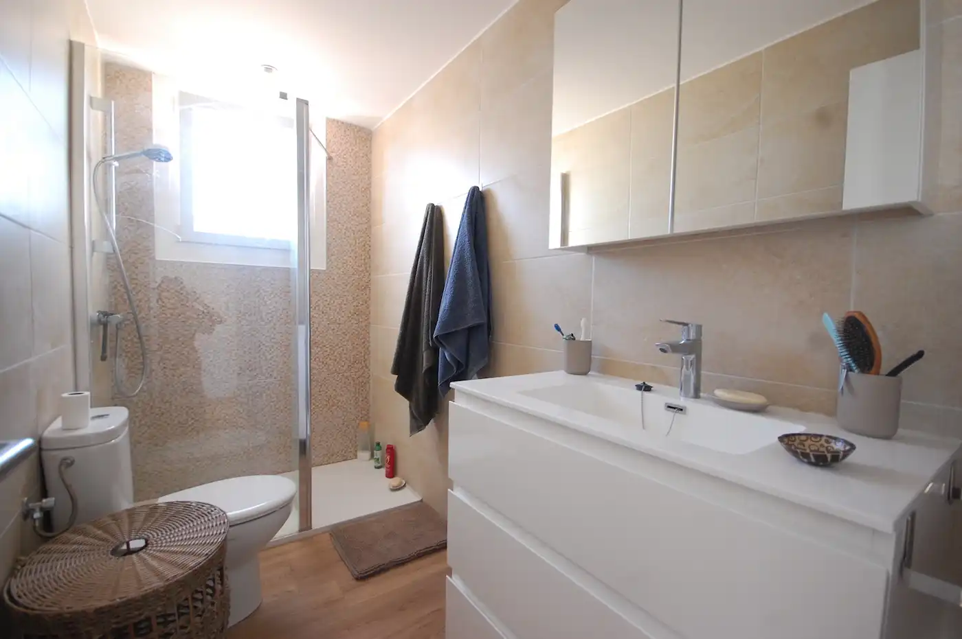 Baño de Apartamento en venta en L'Escala con Aire acondicionado, Calefacción y Terraza