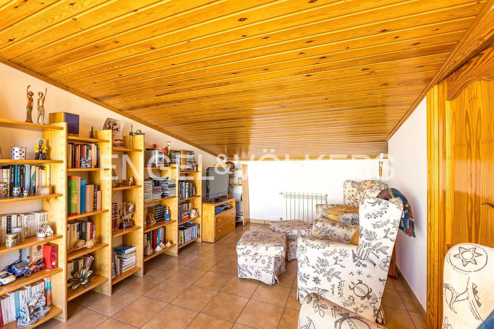 Sala de estar de Casa o chalet en venta en Esparreguera con Aire acondicionado, Calefacción y Jardín privado