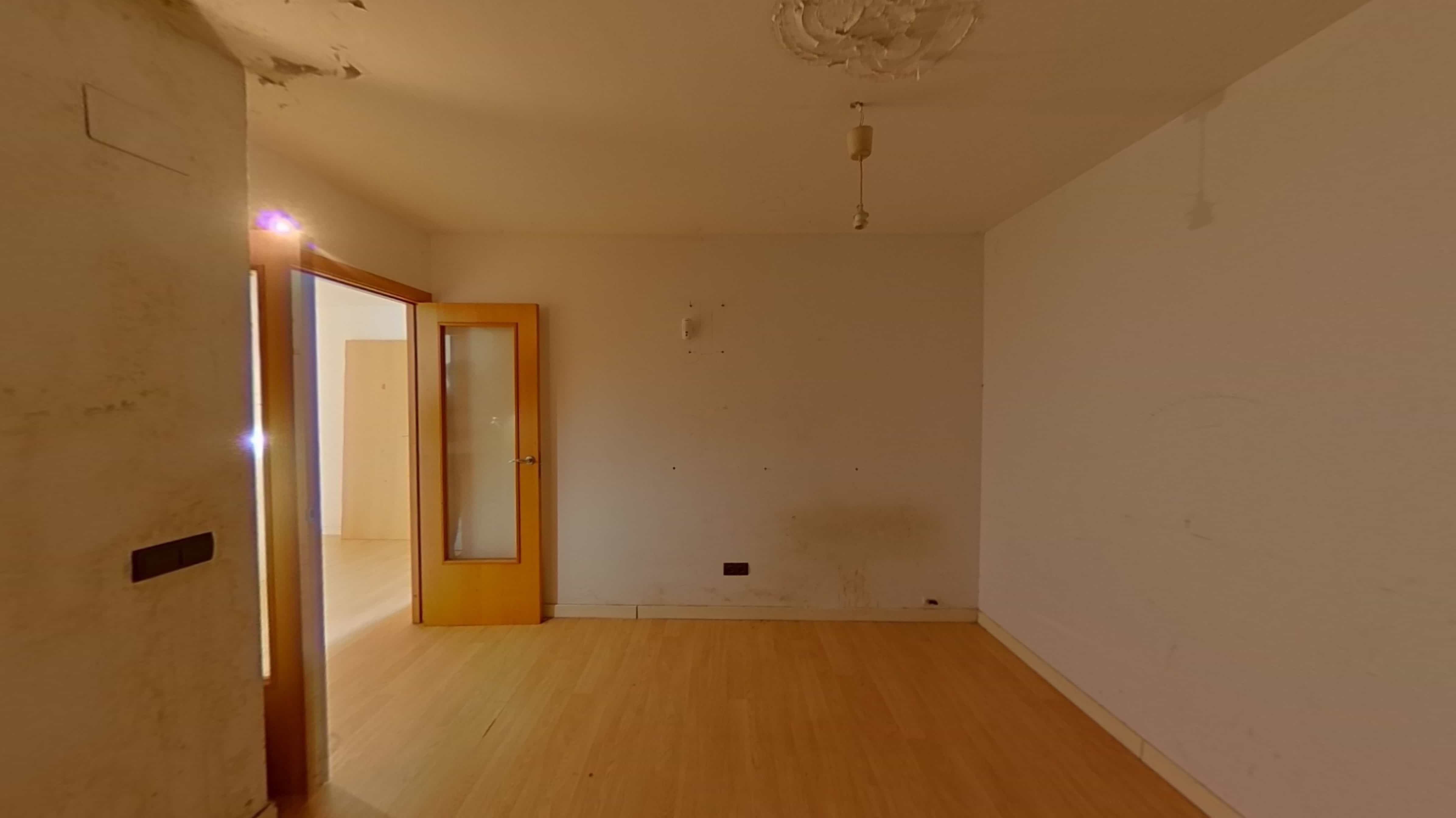Sala d'estar de Pis en venda en Santa Coloma de Farners amb Parquet