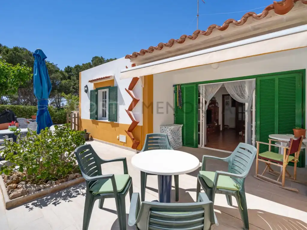 Vista exterior de Casa o xalet en venda en Ciutadella de Menorca