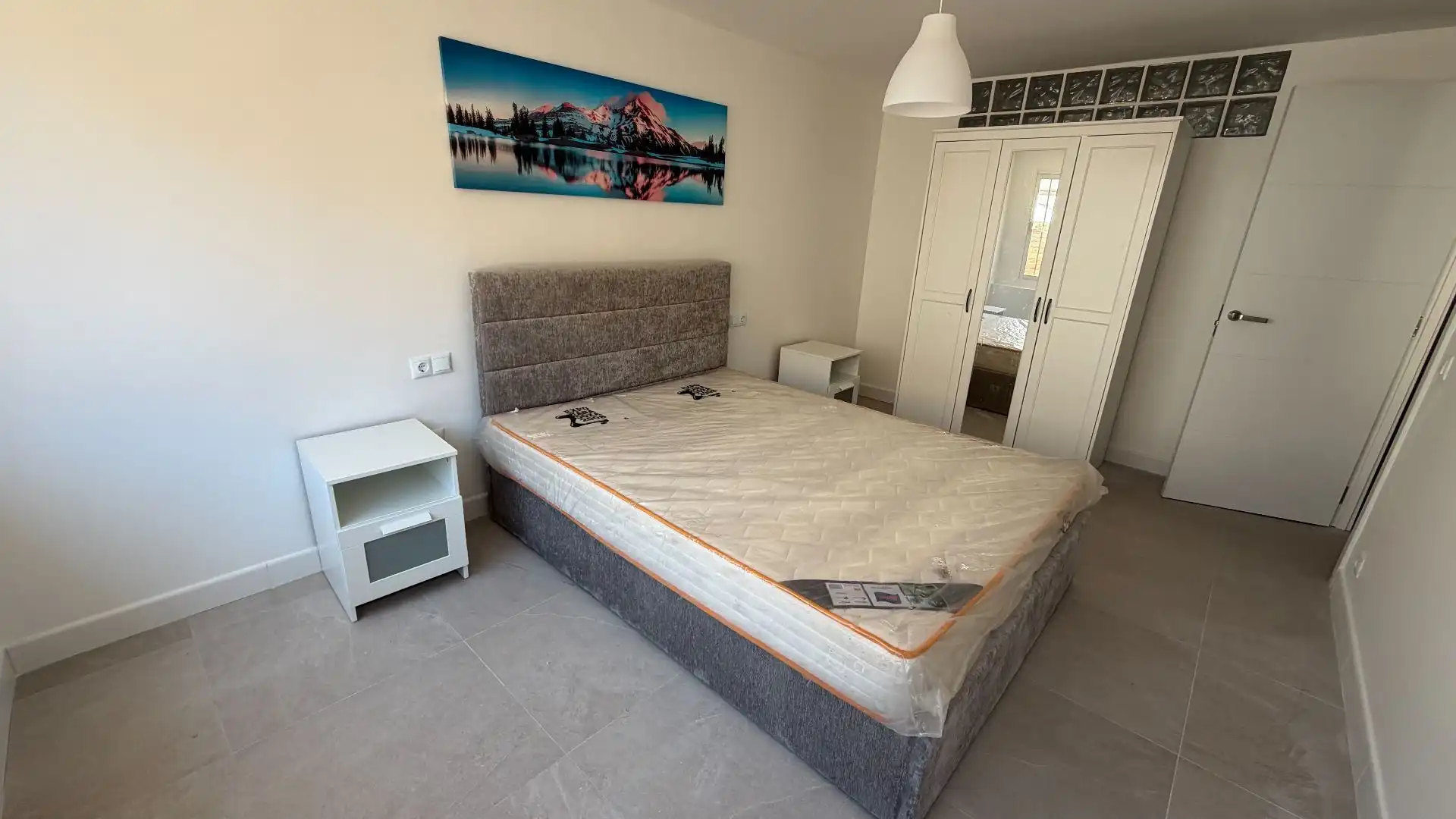 Habitación de Apartamento de alquiler en Fuengirola con Aire acondicionado y Amueblado