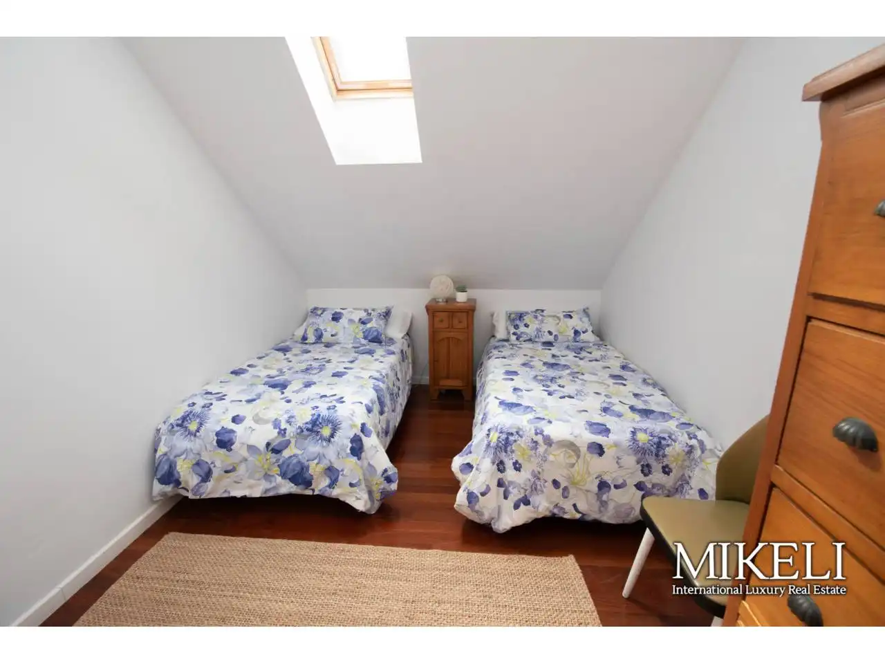 Dormitori de Casa o xalet en venda en Piélagos amb Calefacció, Jardí privat i Parquet