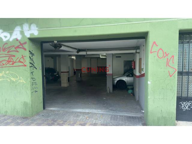 Garaje en Alquiler en N/A en Casco Antiguo