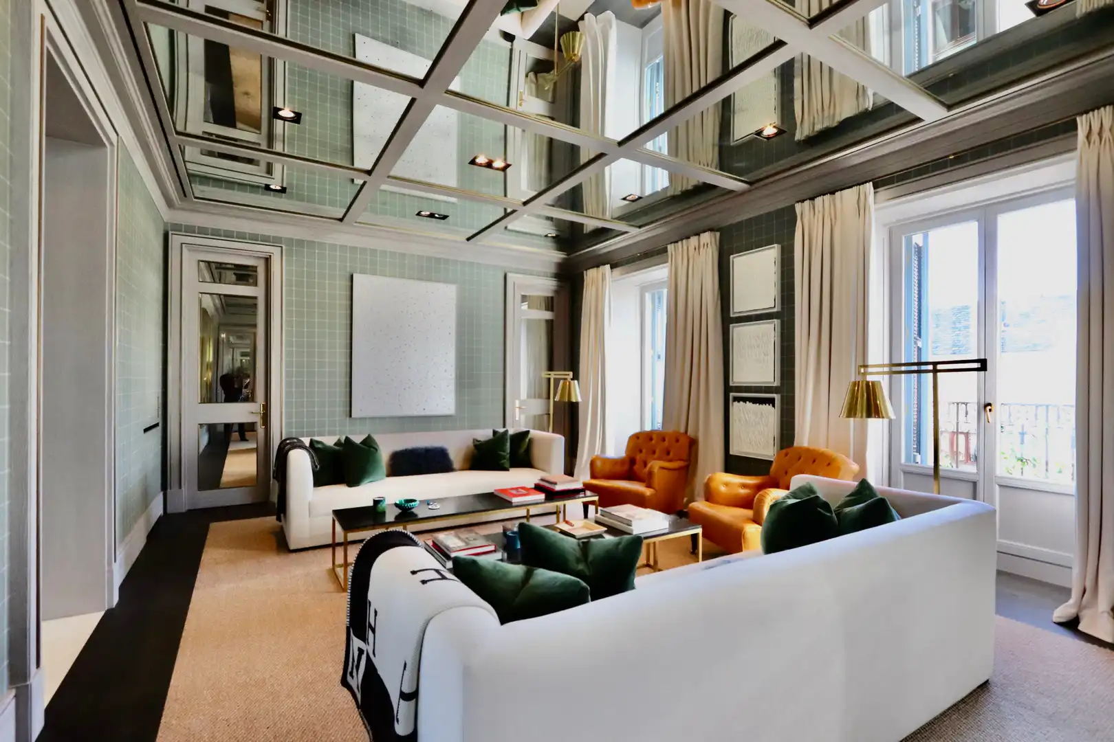 Living room of Flat for sale in Madrid  with Air Conditioner, Heating and Storage room