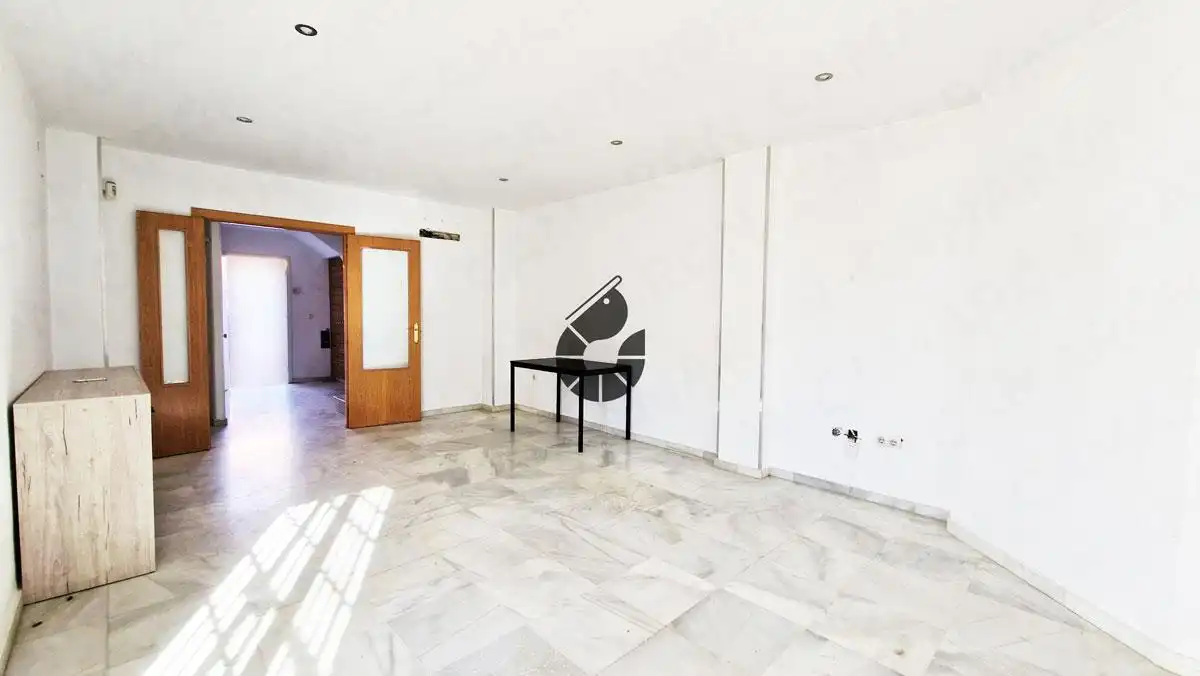 Casa adosada en venda en Coria del Río amb Jardí privat, Terrassa i Alarma