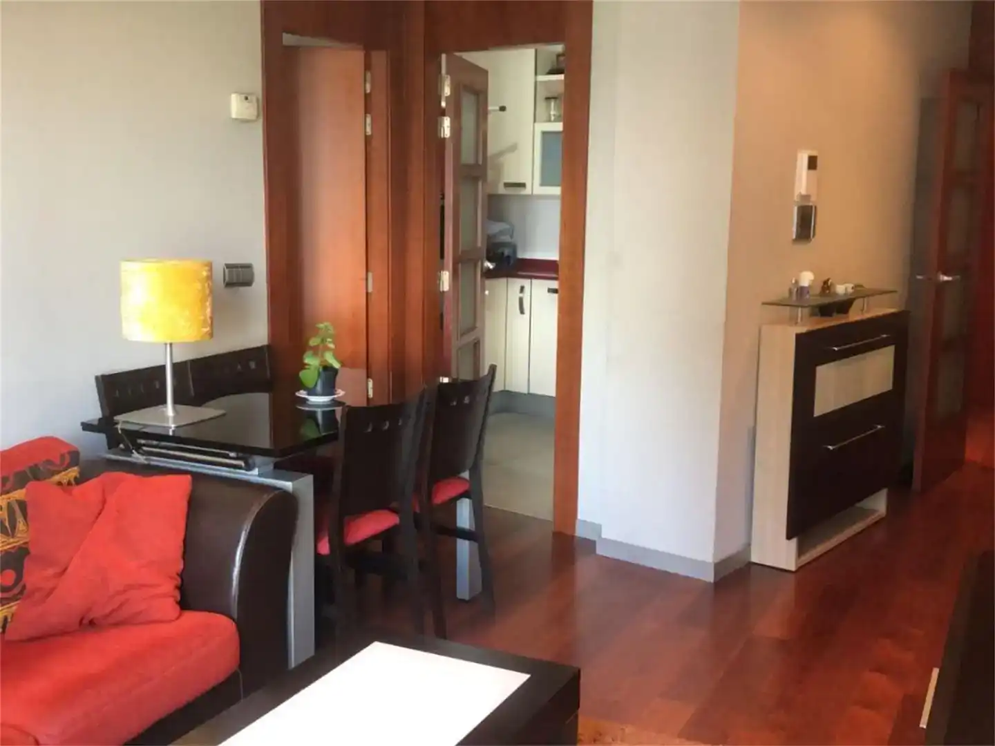 Menjador de Apartament en venda en Bilbao  amb Aire condicionat i Balcó