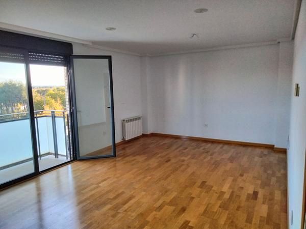 Dormitori de Pis en venda en  Albacete Capital amb Aire condicionat, Calefacció i Traster