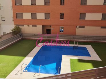 Piso con piscina en venta en Centro