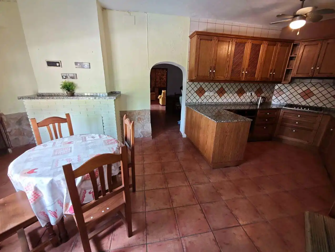 Cocina de Finca rústica en venta en Yecla con Aire acondicionado, Calefacción y Jardín privado