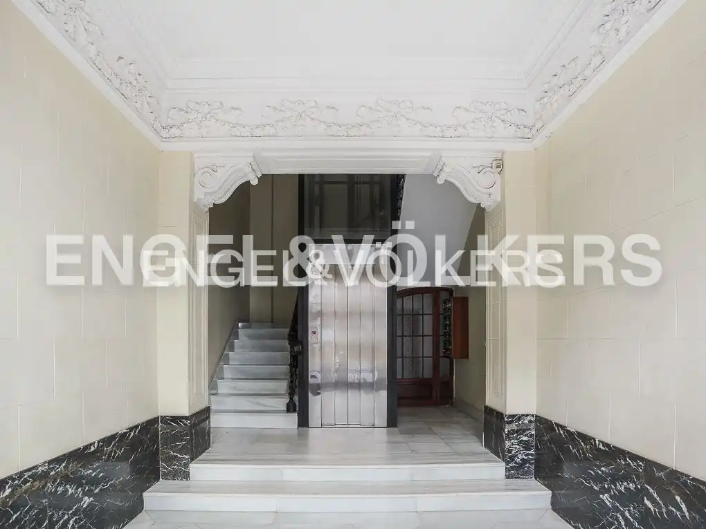 Flat for rent in Valencia  with Air Conditioner, Heating and Parquet flooring