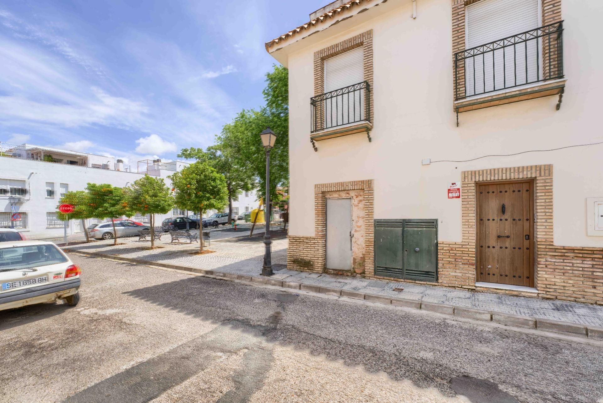 Exterior view of Duplex for sale in Sanlúcar la Mayor  with Air Conditioner and Terrace
